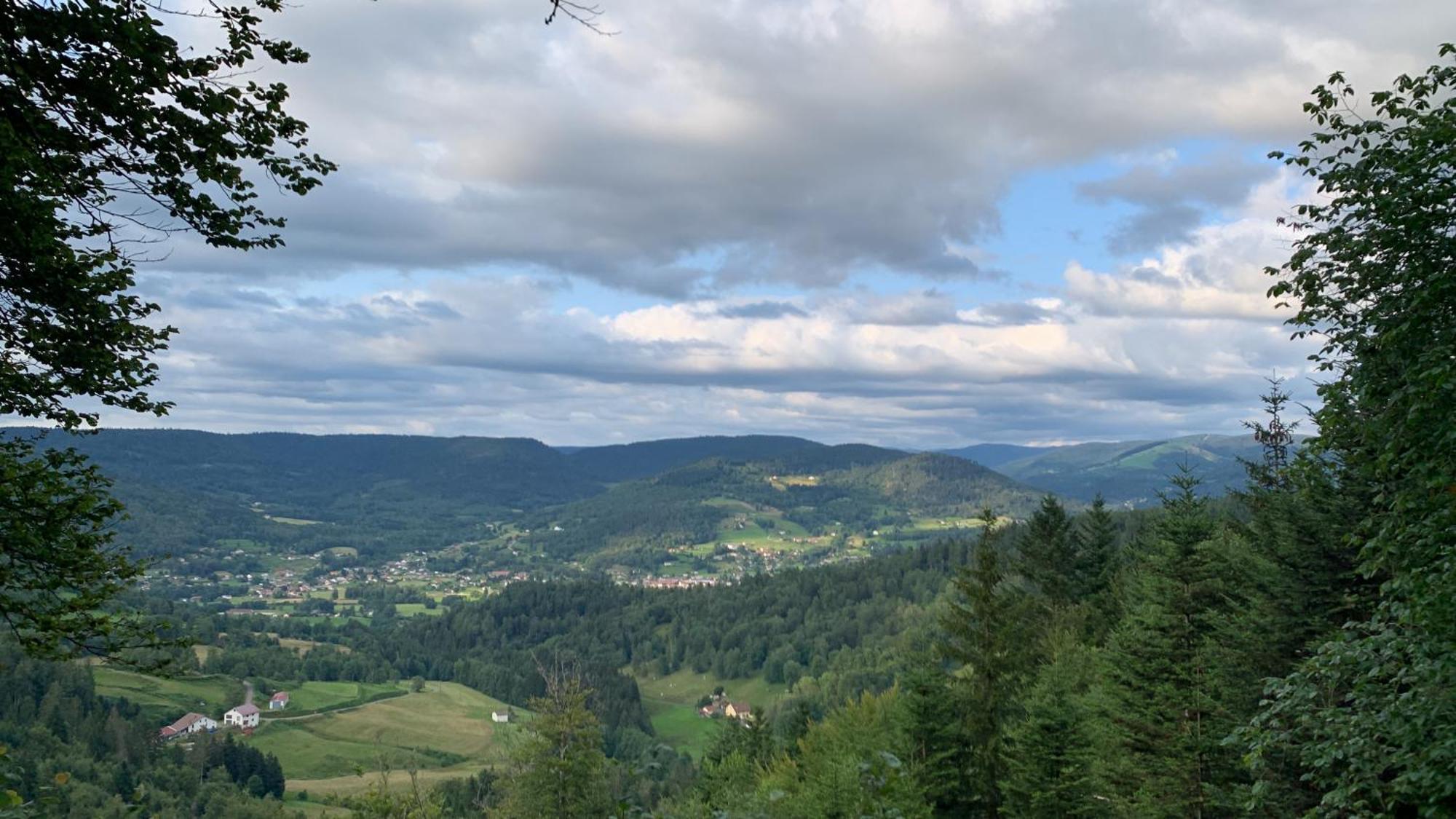 Monts Et Reves Panzió Ramonchamp Kültér fotó