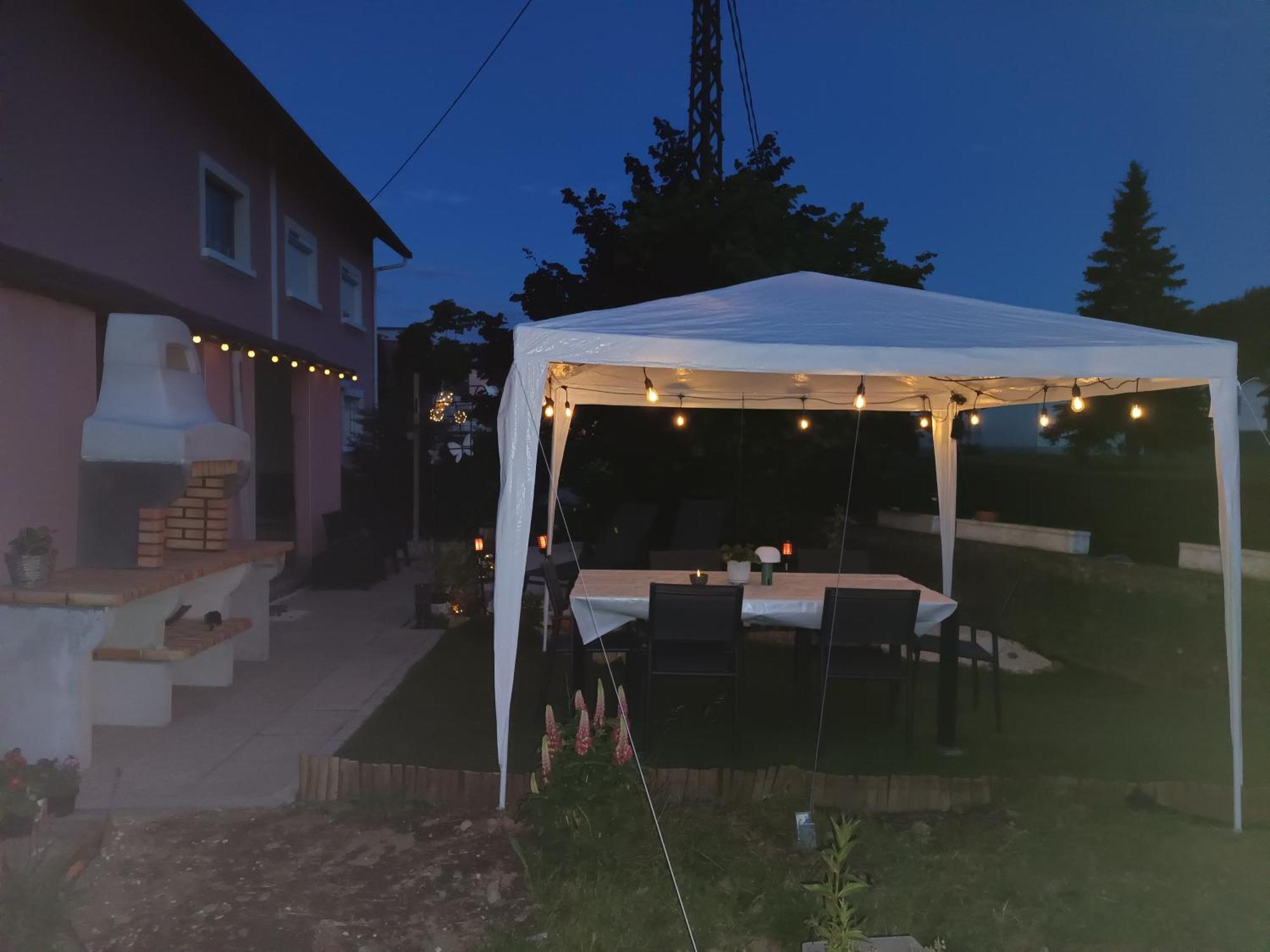 Monts Et Reves Panzió Ramonchamp Szoba fotó