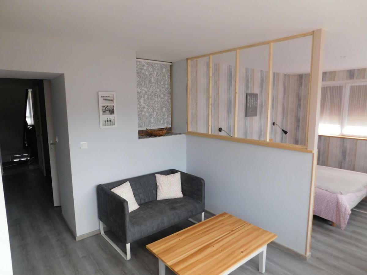 Monts Et Reves Panzió Ramonchamp Kültér fotó